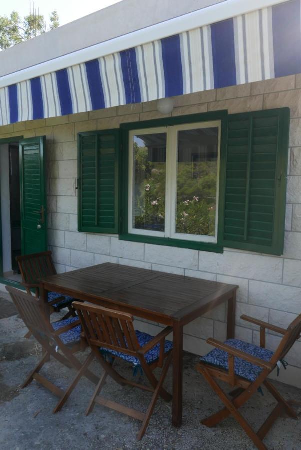 Vacation House "Pave" Povlja  Exterior foto